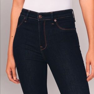 Abercrombie & Fitch High Rise Skinny Jean